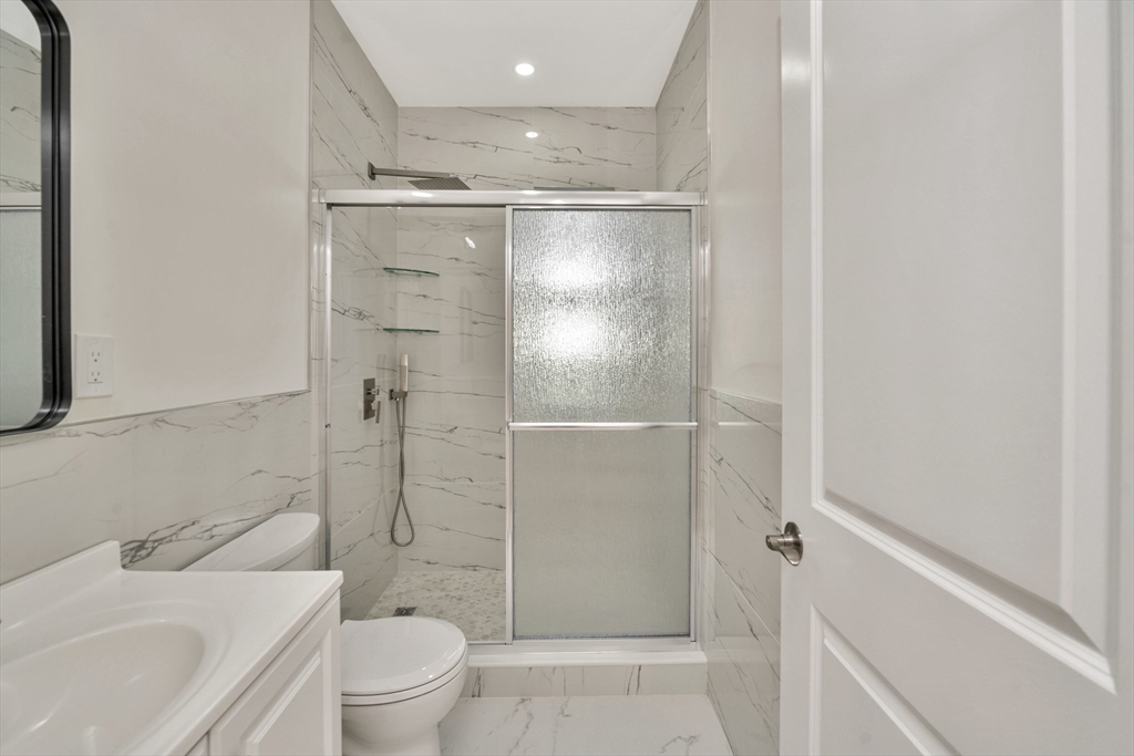 30 Hiawatha Rd #(#1), Boston, MA Photo #10