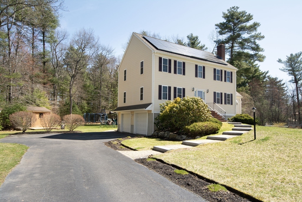127 Leaf Lane