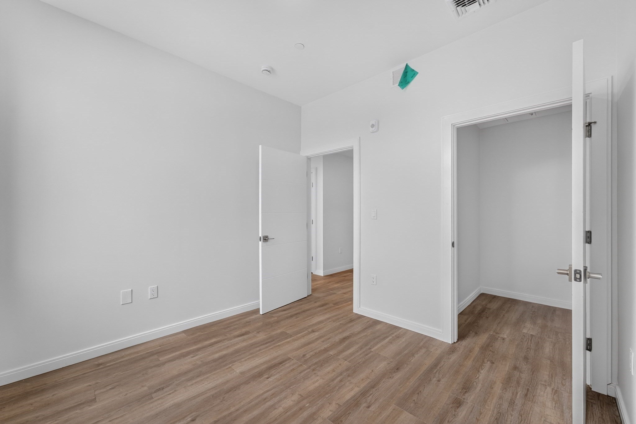 13 Warwick St #302, Somerville, MA Photo #30