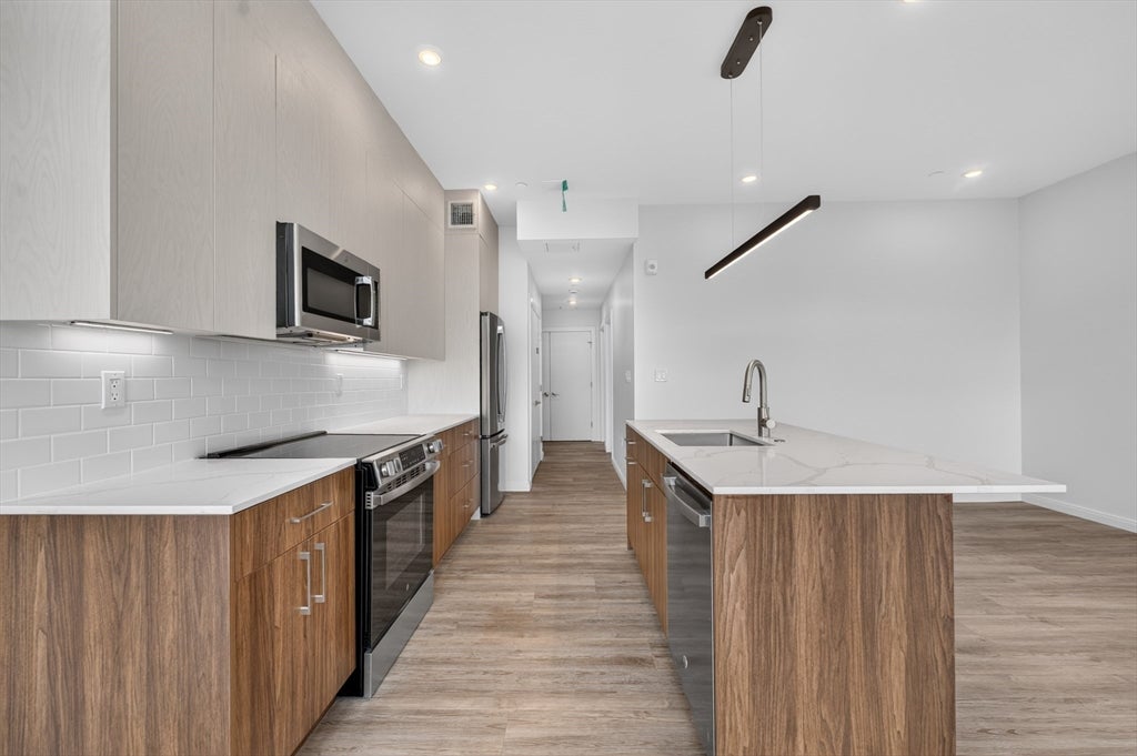 13 Warwick St #302, Somerville, MA, 13 Warwick St #302, Somerville, MA Photo #12