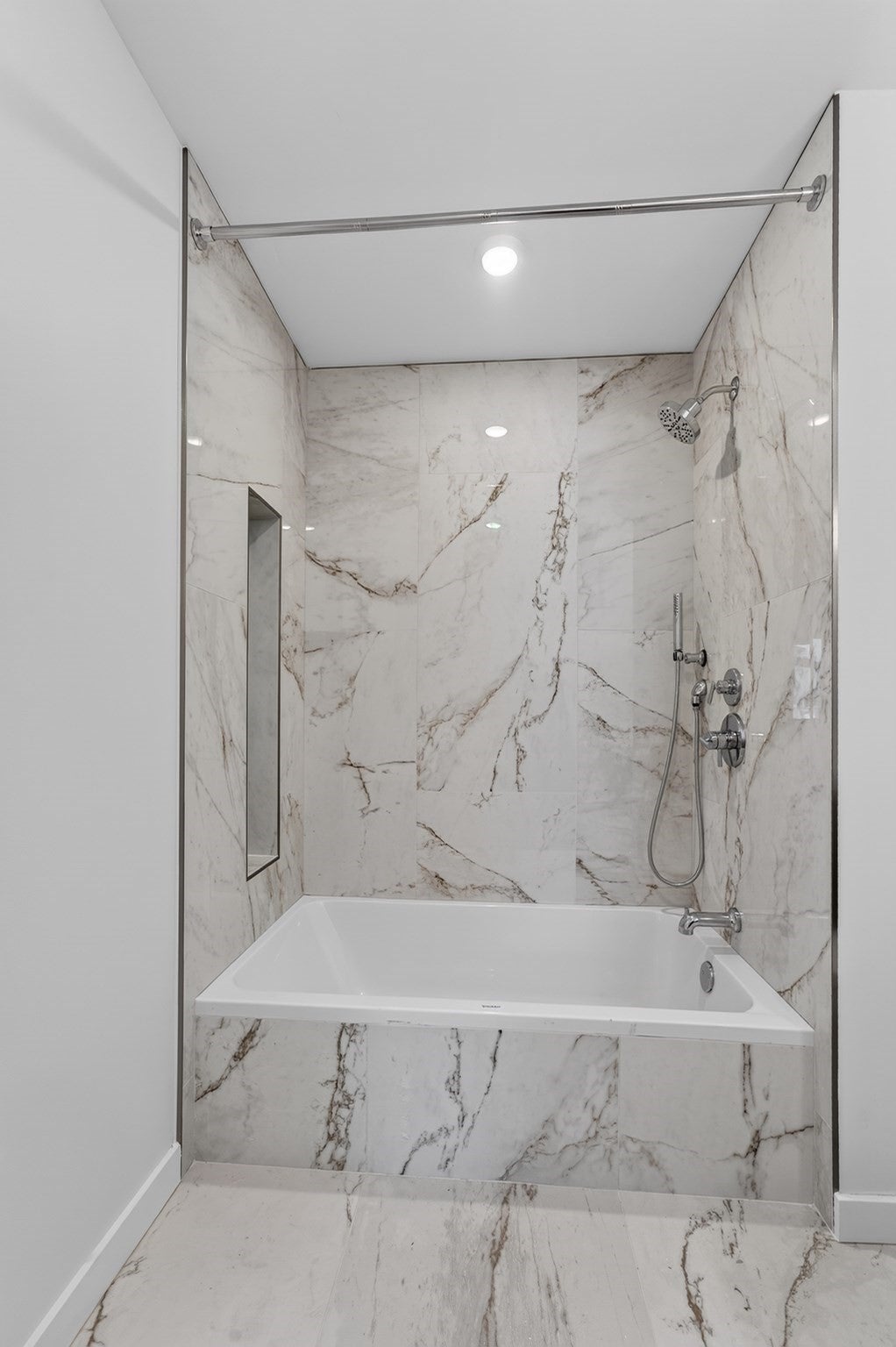 13 Warwick St #302, Somerville, MA Photo #28