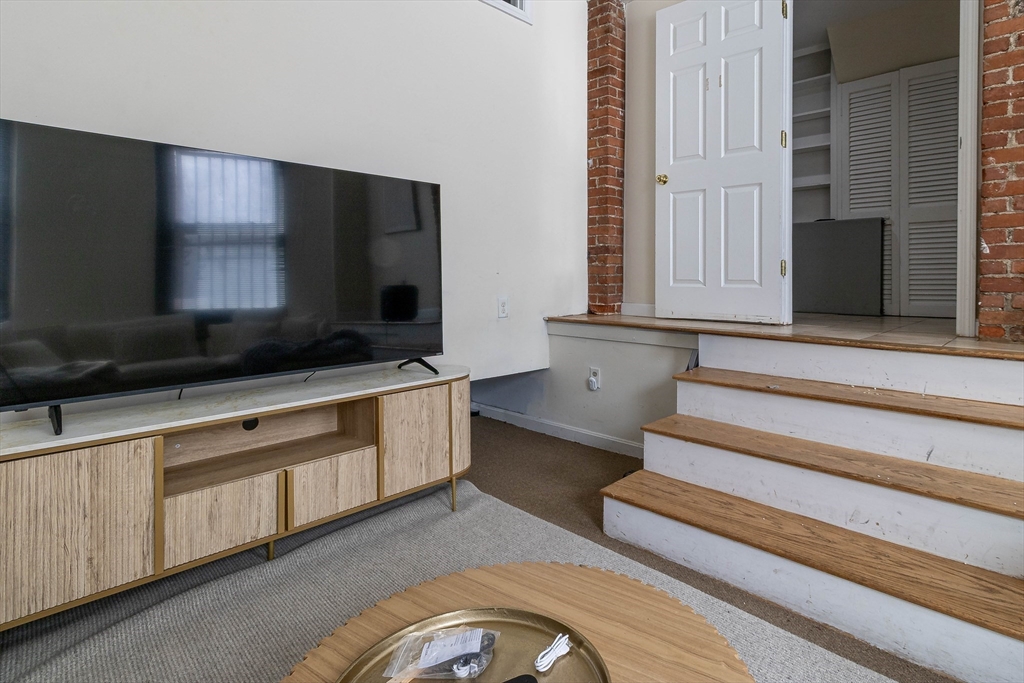 54 Saint Stephens St. 1