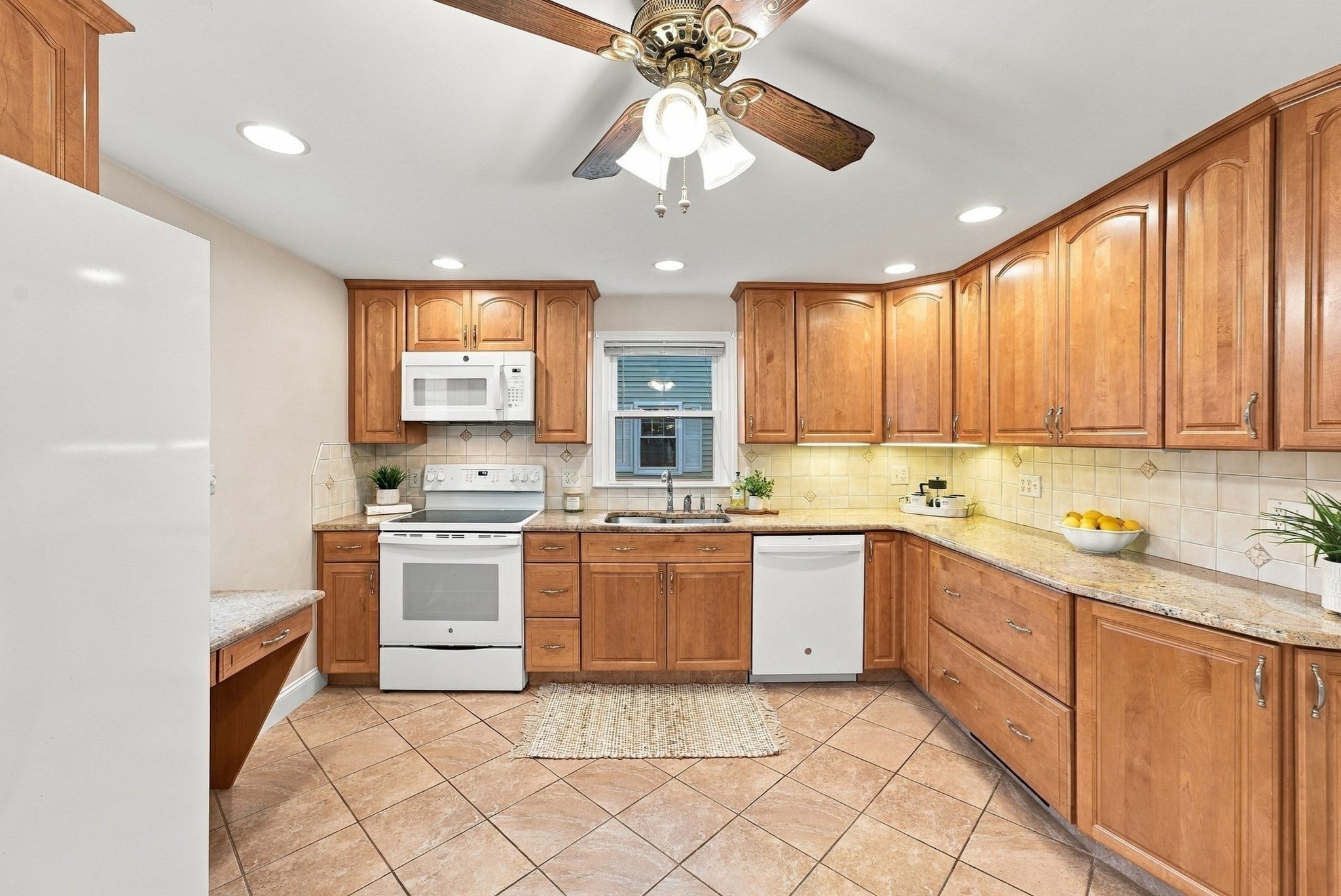 163 Yale Street, Ludlow, MA, 163 Yale Street, Ludlow, MA Photo #7