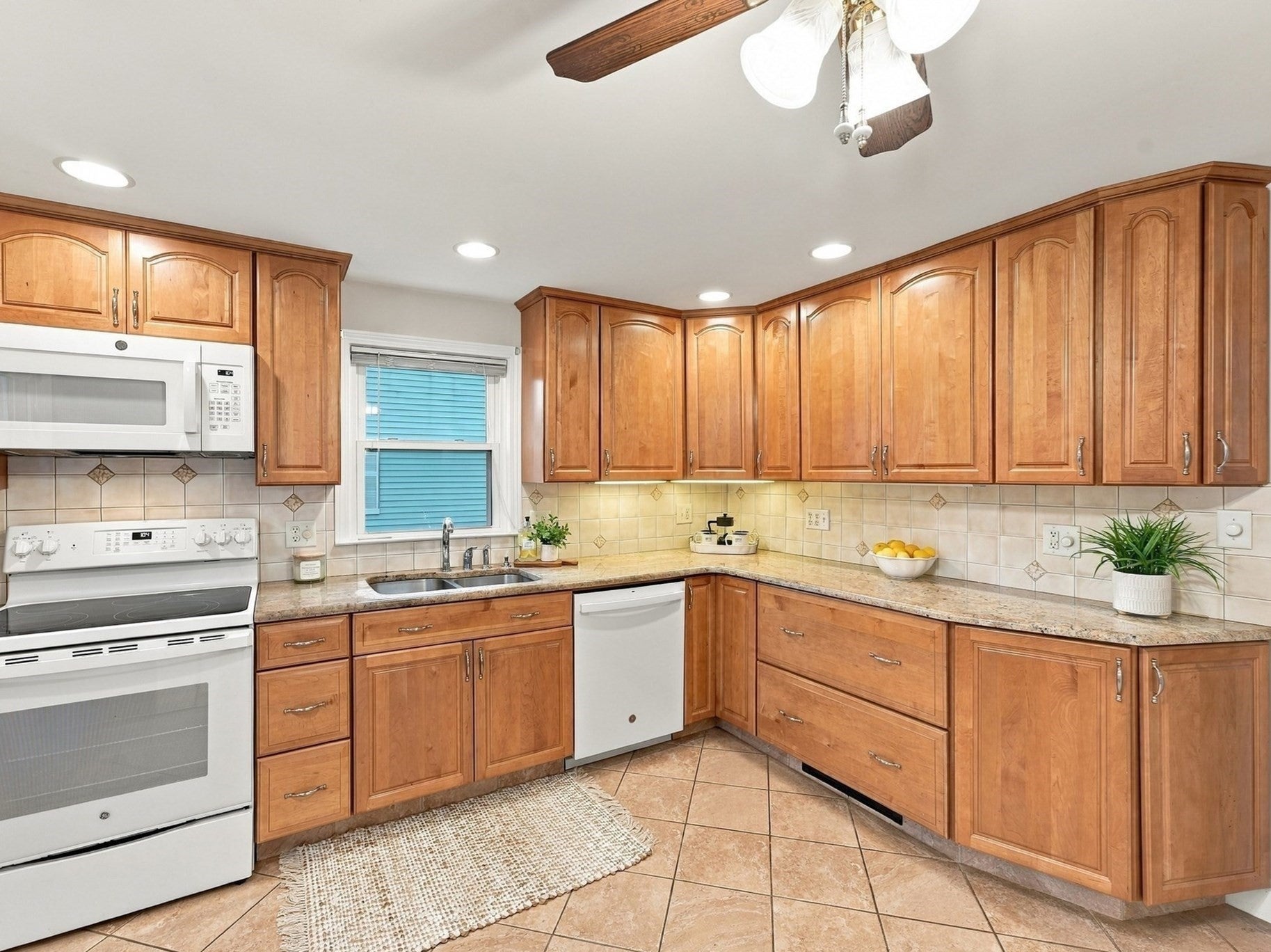 163 Yale Street, Ludlow, MA, 163 Yale Street, Ludlow, MA Photo #2