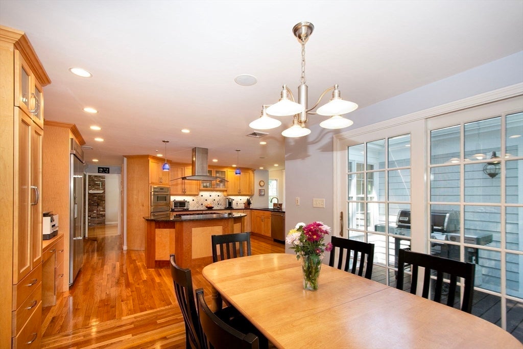 39 Ledgewood Dr, Cohasset, MA Photo #12