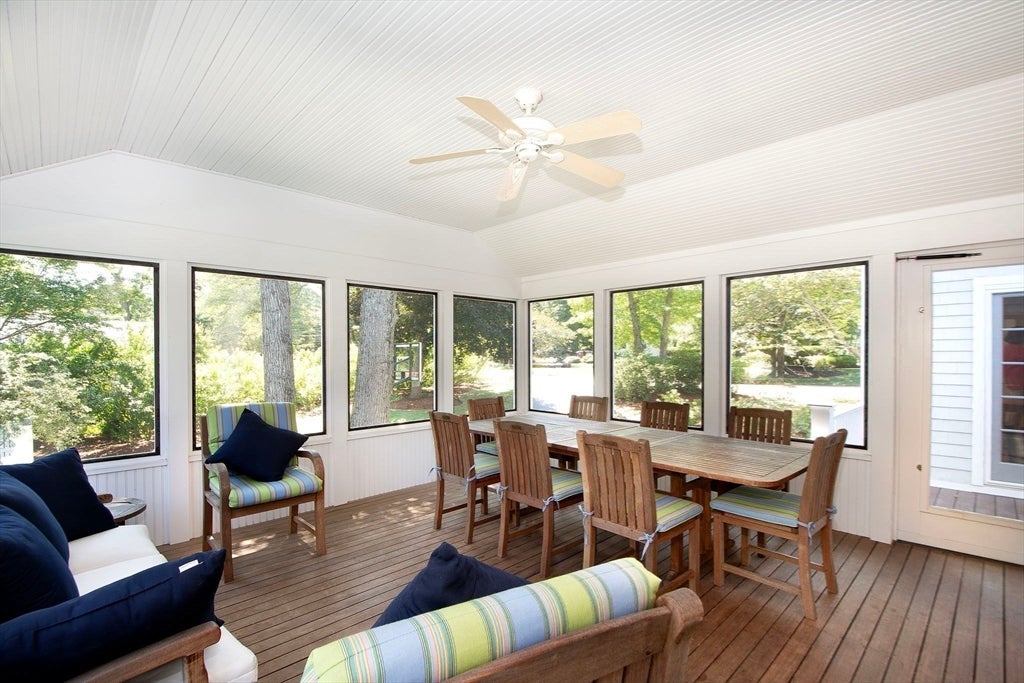 39 Ledgewood Dr, Cohasset, MA Photo #18