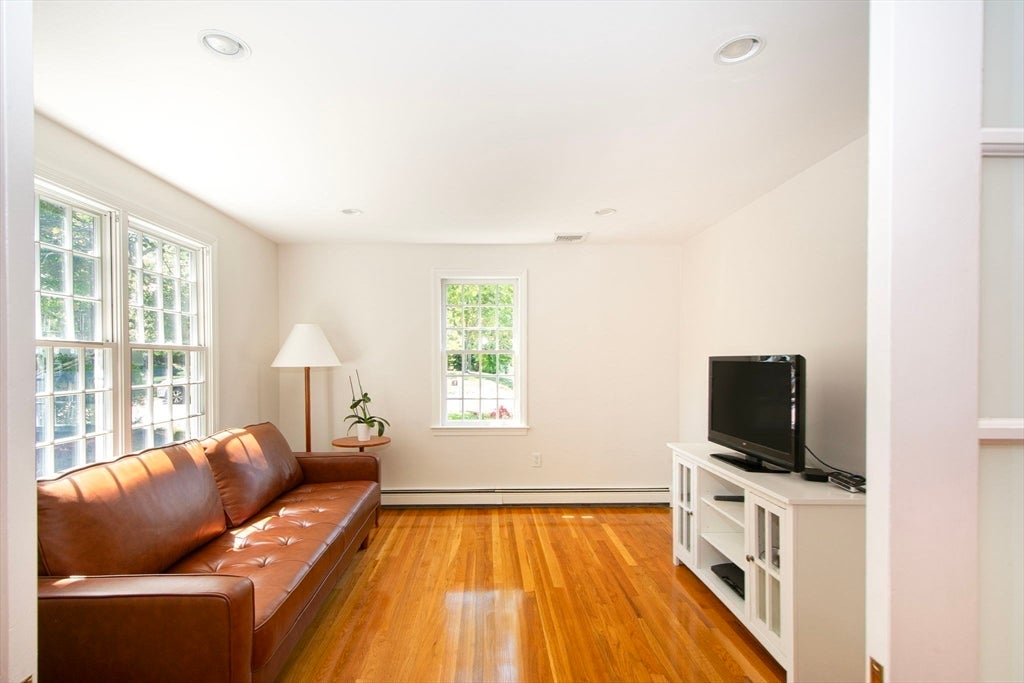 39 Ledgewood Dr, Cohasset, MA Photo #14