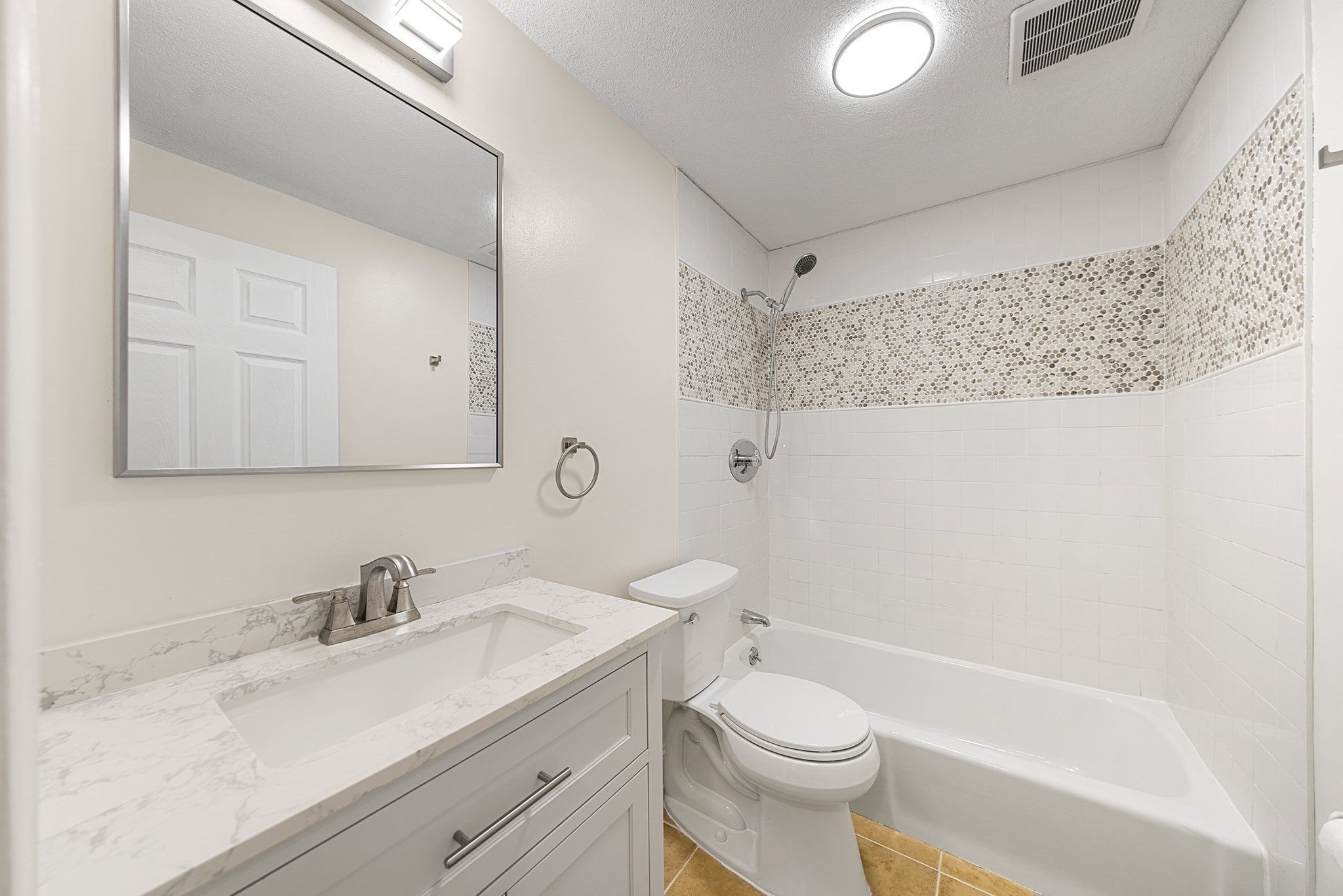 16 Kenmar Dr #138, Billerica, MA, 16 Kenmar Dr #138, Billerica, MA Photo #12