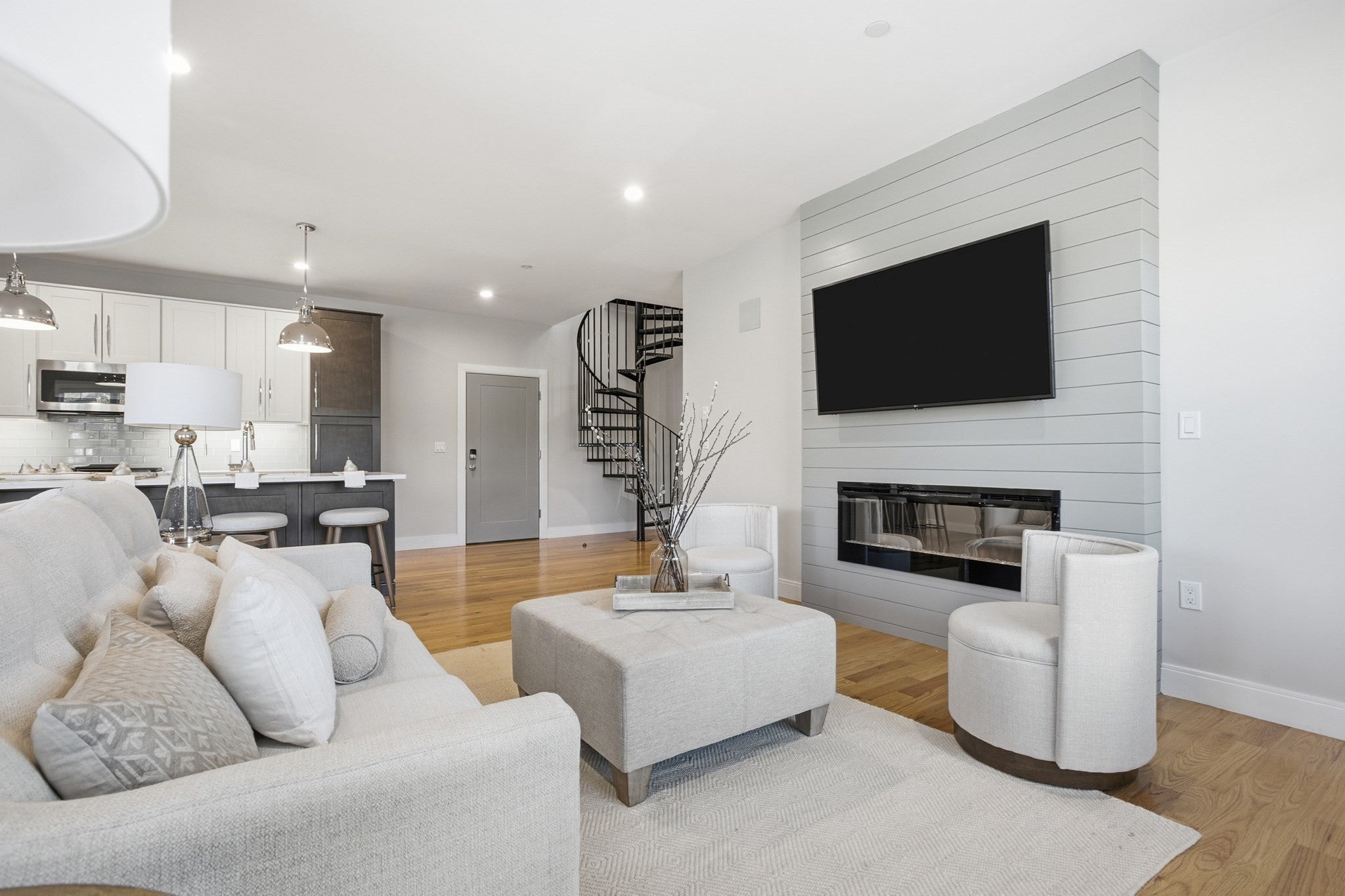 178 Robertson St #7, Quincy, MA, 178 Robertson St #7, Quincy, MA Photo #3