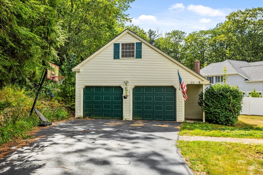 26 Willard Rd