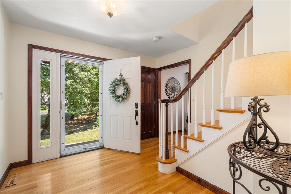 8 Gaslight Lane