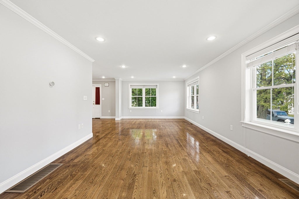 305 Lynn St, Malden, MA, 305 Lynn St, Malden, MA Photo #6