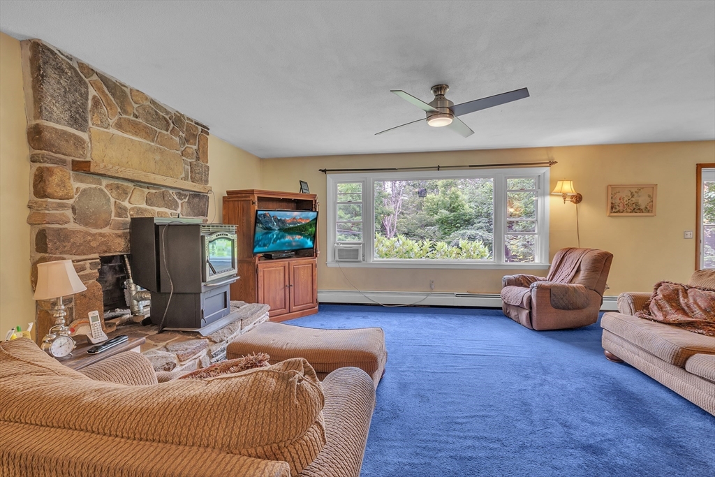 10 Hillside Dr