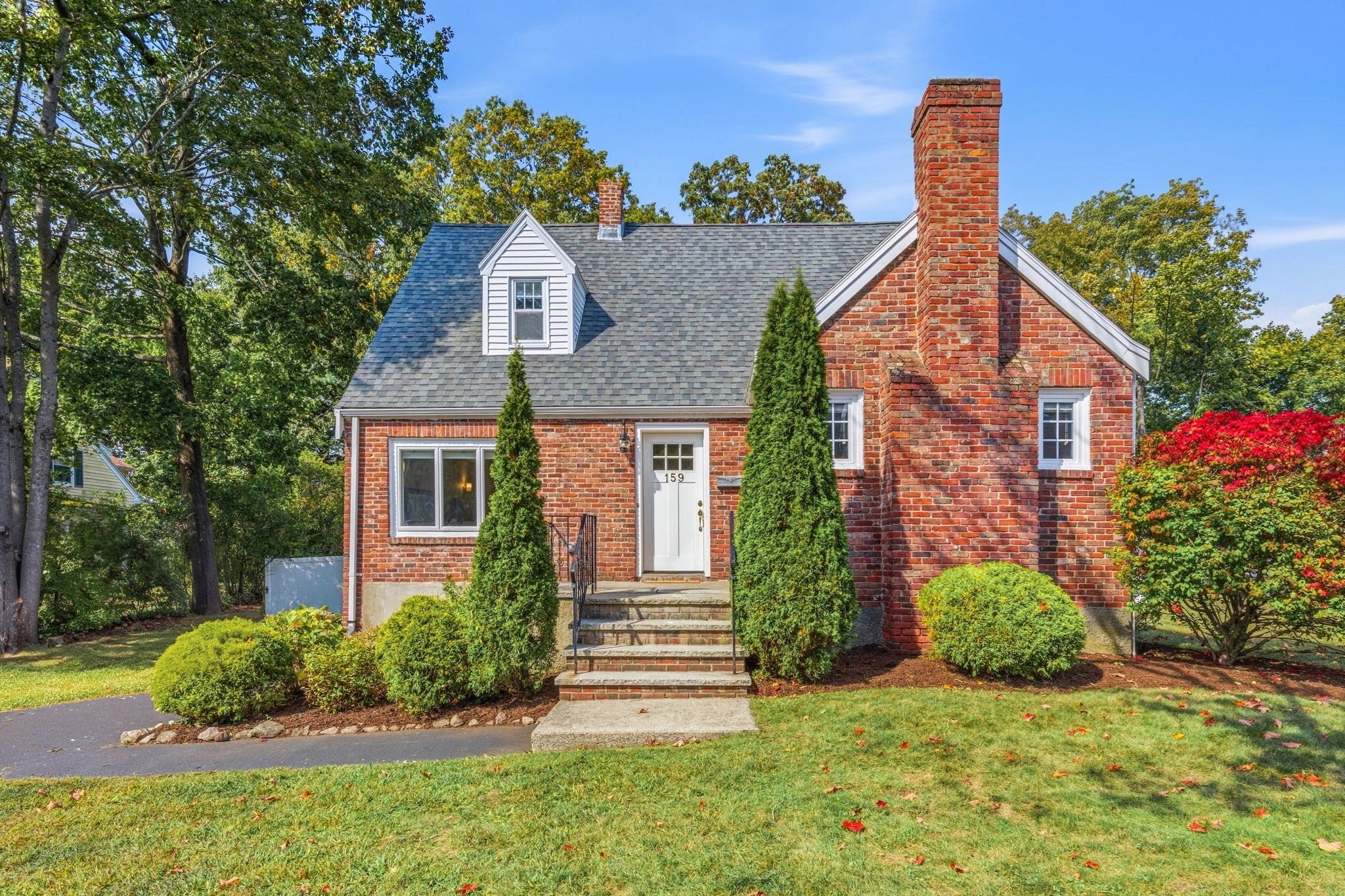 Photo of 159 Madison St, Dedham, MA