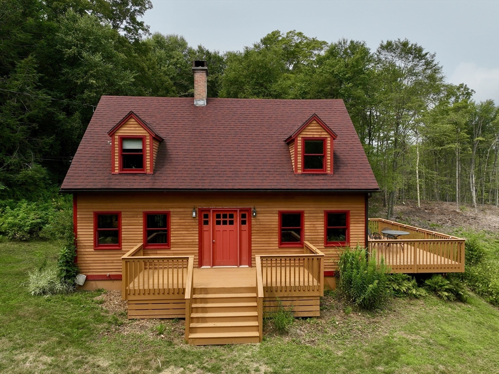 376 E Hill Rd
