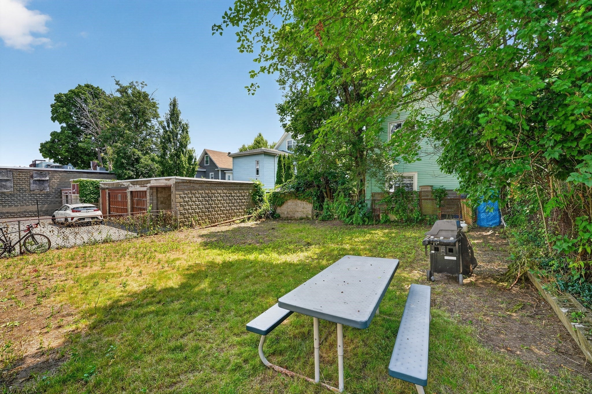 30 Clarendon Ave