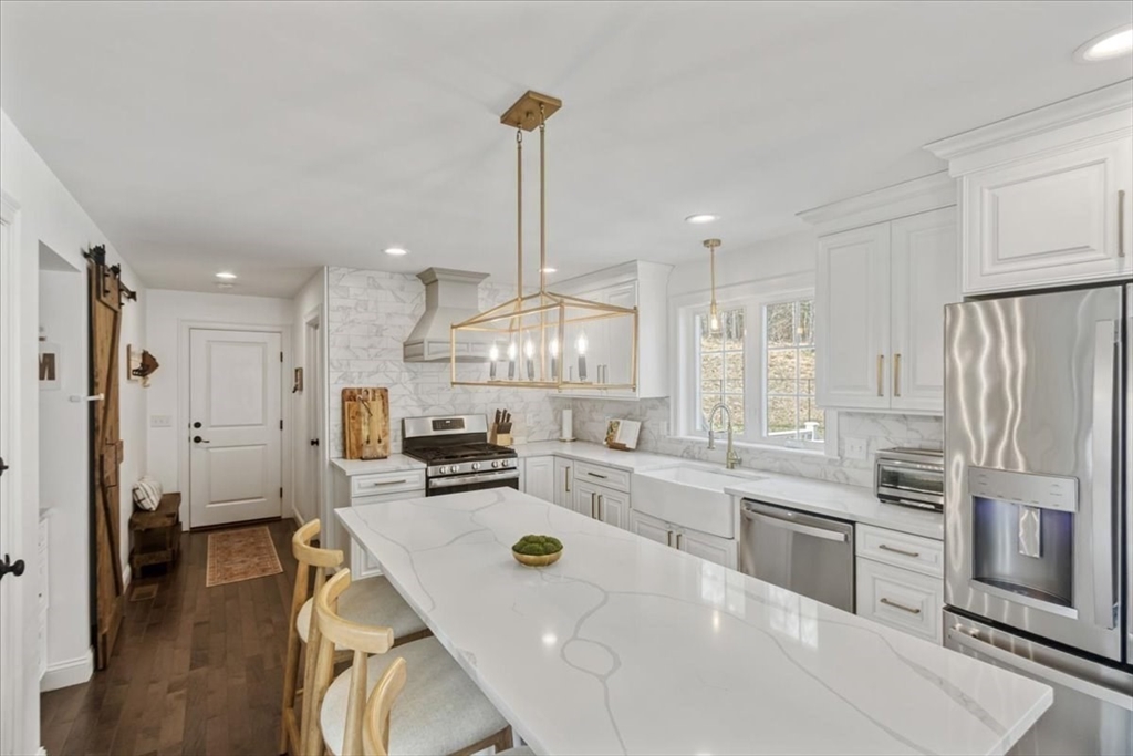 4 Barrows Brook Cir