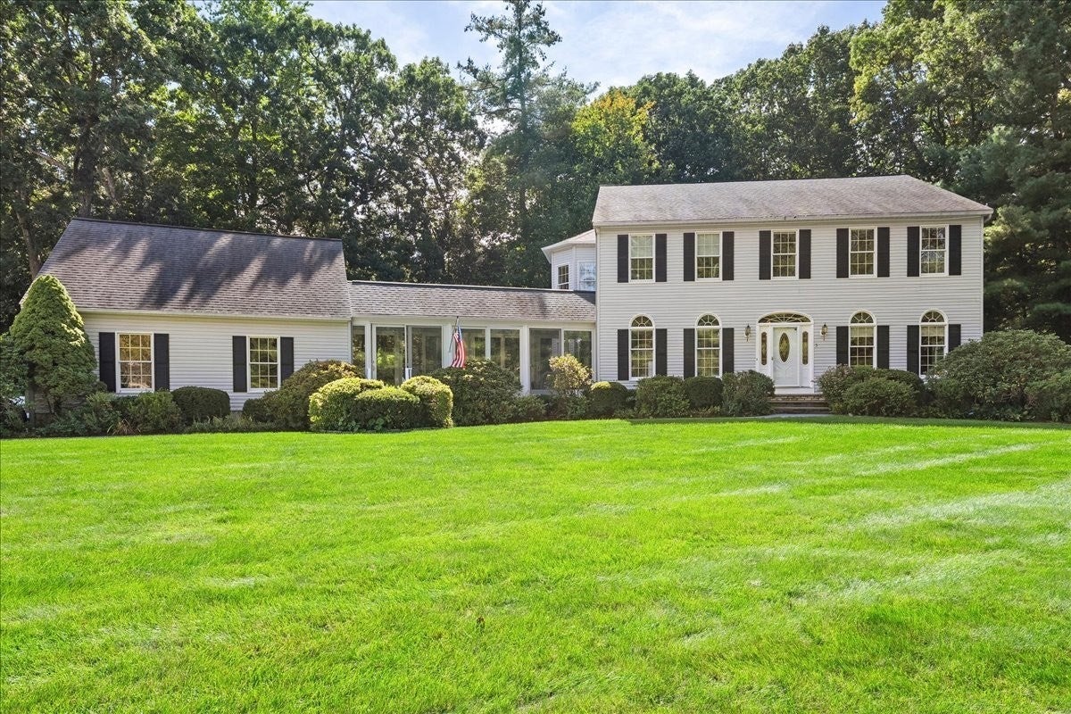 5 Vose Hill Road, Westford, MA Photo #1