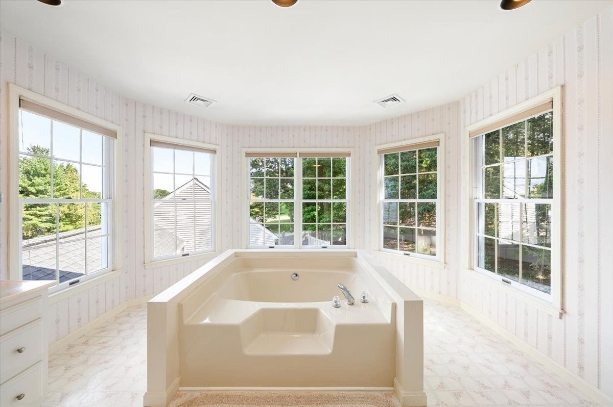 5 Vose Hill Road, Westford, MA Photo #28