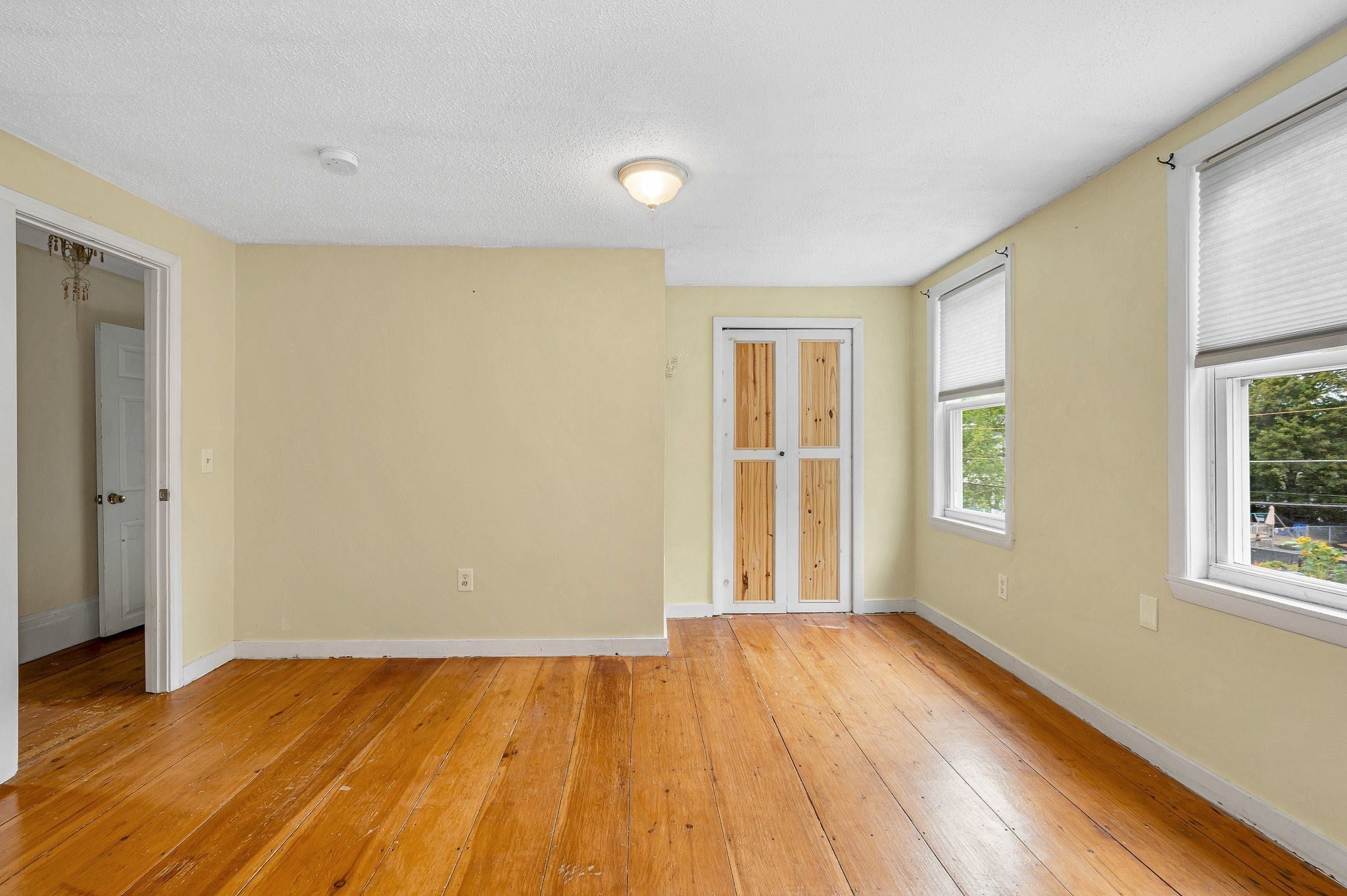 115 Sladen St, Dracut, MA Photo #27