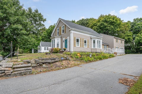 Photo of 115 Sladen St, Dracut, MA 01826 (MLS # 73576833)