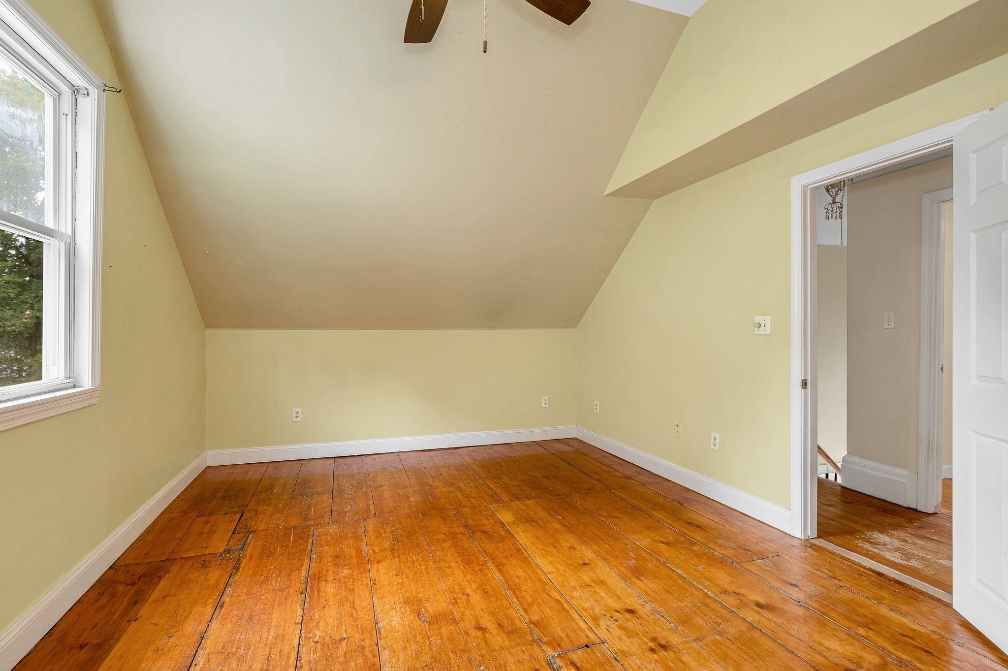 115 Sladen St, Dracut, MA Photo #29
