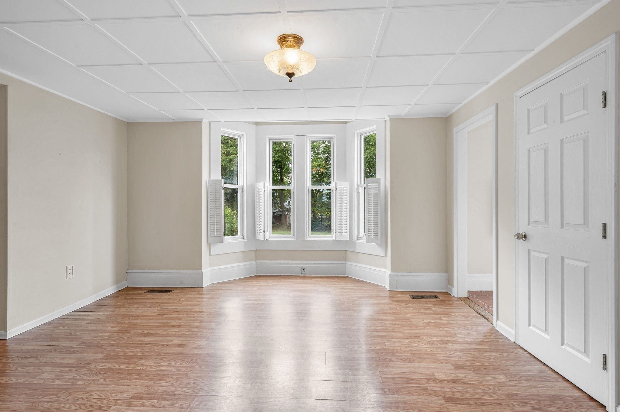 115 Sladen St, Dracut, MA Photo #8