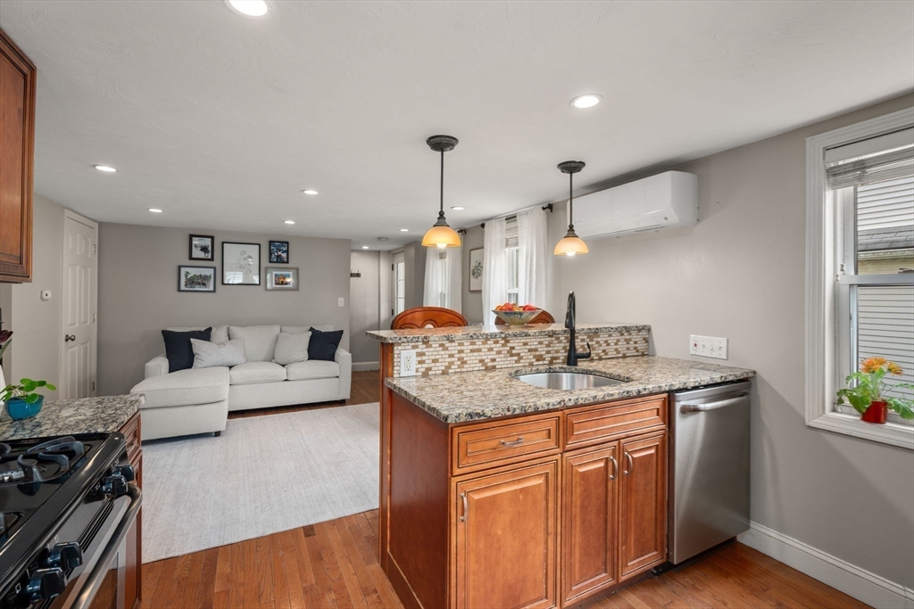 118 Village St #A, Medway, MA, 118 Village St #A, Medway, MA Photo #6