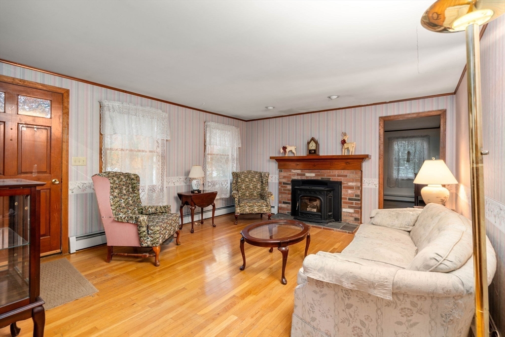 20 Brentwood Dr