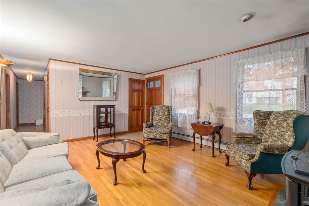 20 Brentwood Dr
