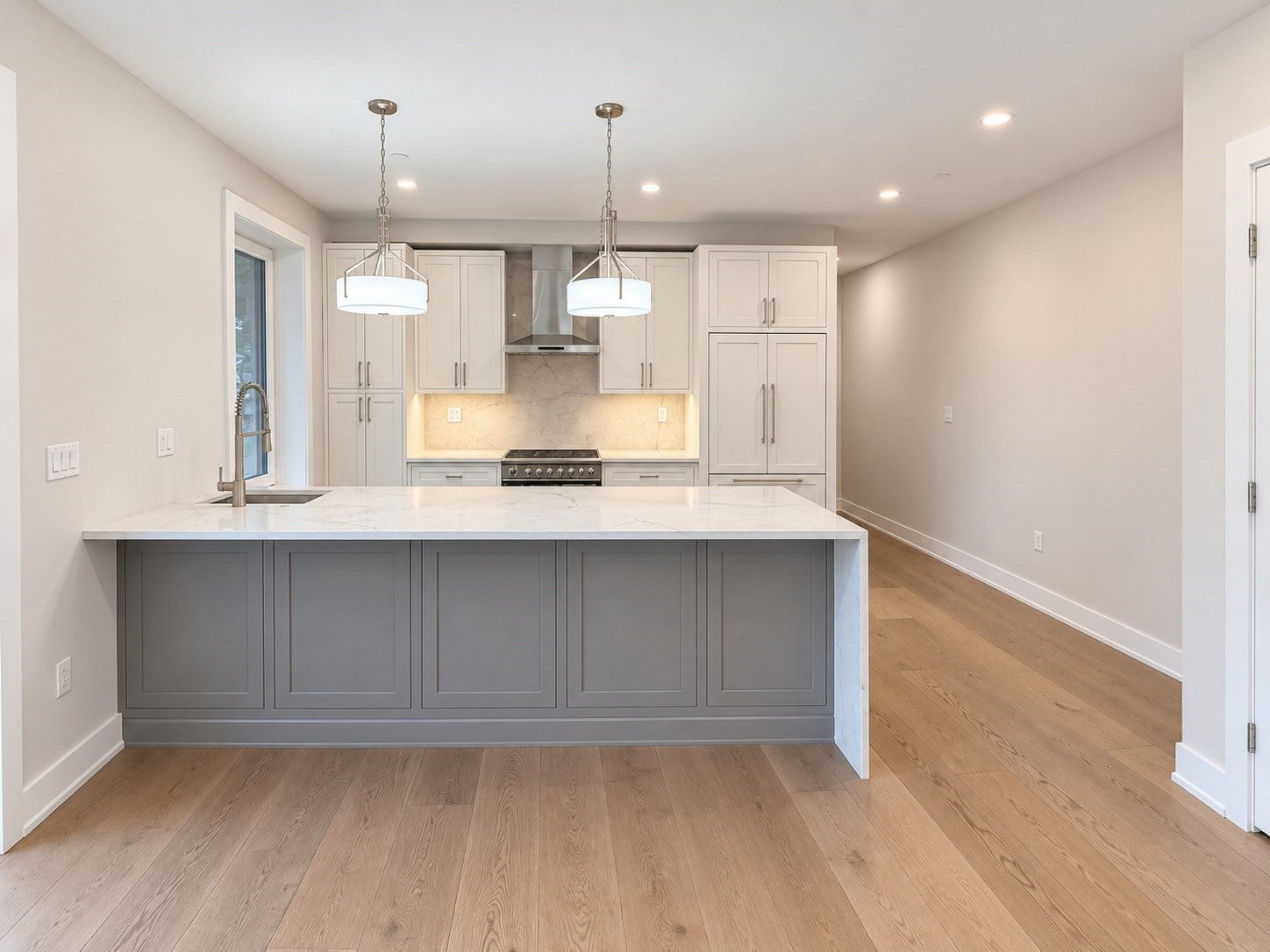 804 E 7th Street 203