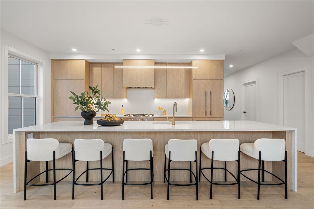 44 Robeson St 44A
