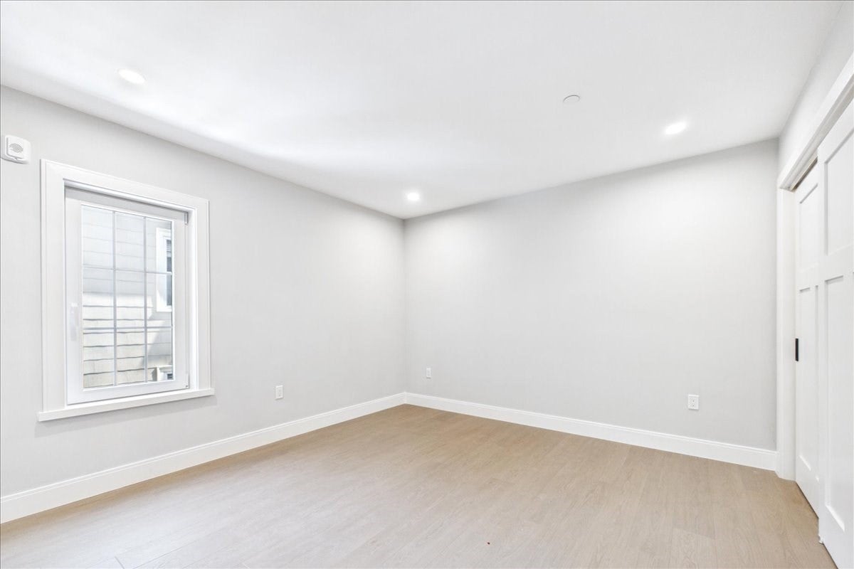 305 Chestnut Ave #4, Boston, MA, 305 Chestnut Ave #4, Boston, MA Photo #17
