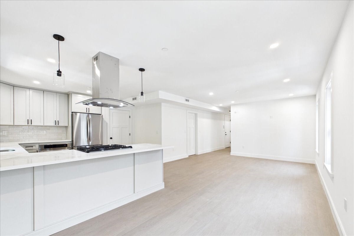 305 Chestnut Ave #4, Boston, MA, 305 Chestnut Ave #4, Boston, MA Photo #8