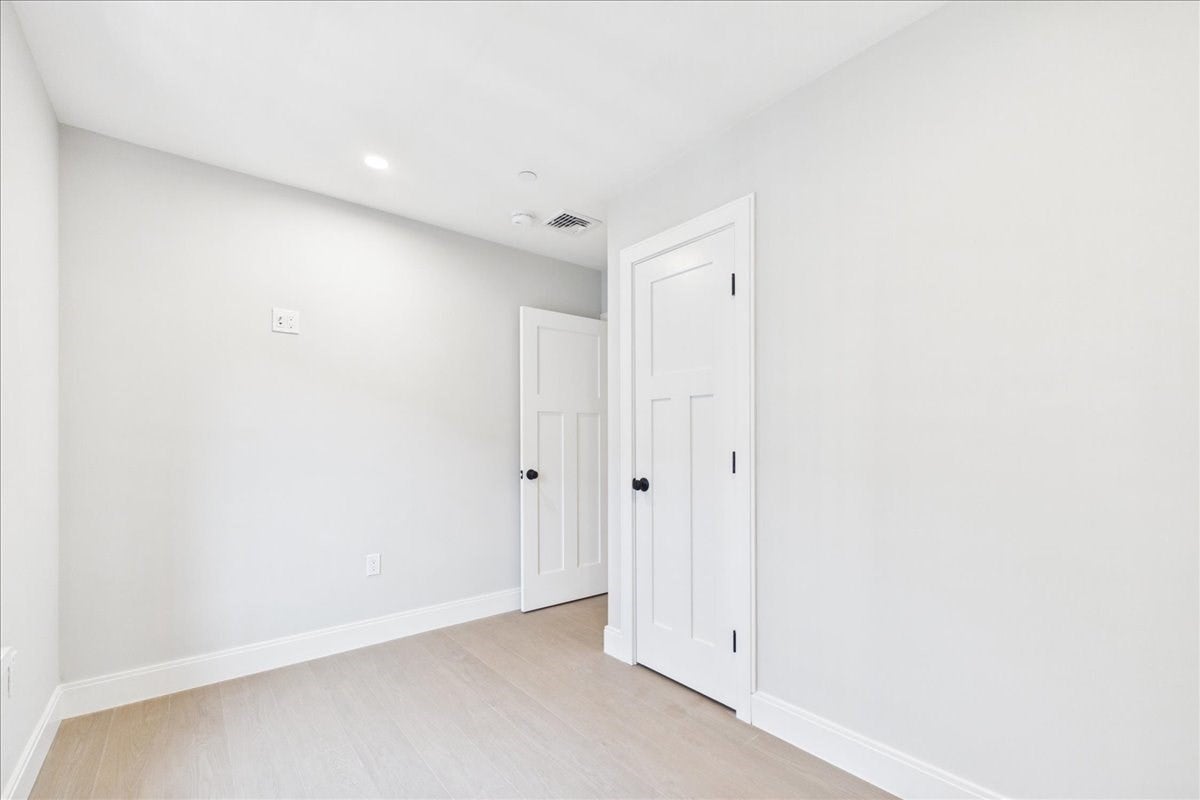 305 Chestnut Ave #4, Boston, MA, 305 Chestnut Ave #4, Boston, MA Photo #25