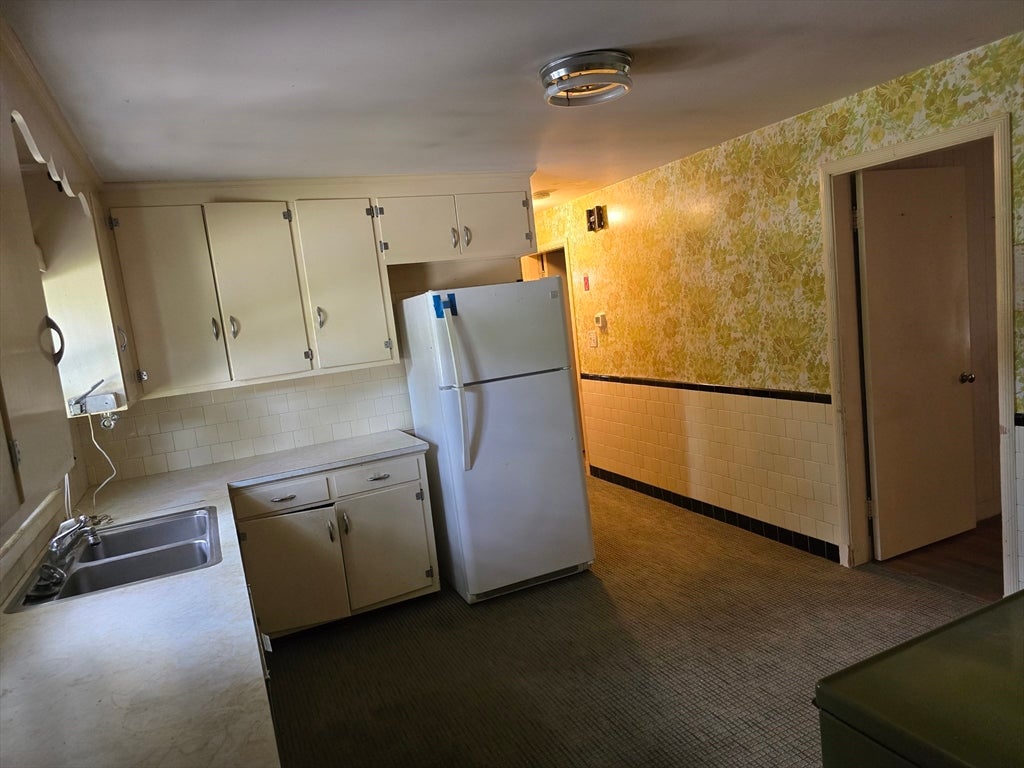 43 Zenith Dr, Worcester, MA Photo #6