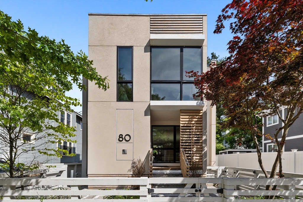 80 Alpine St