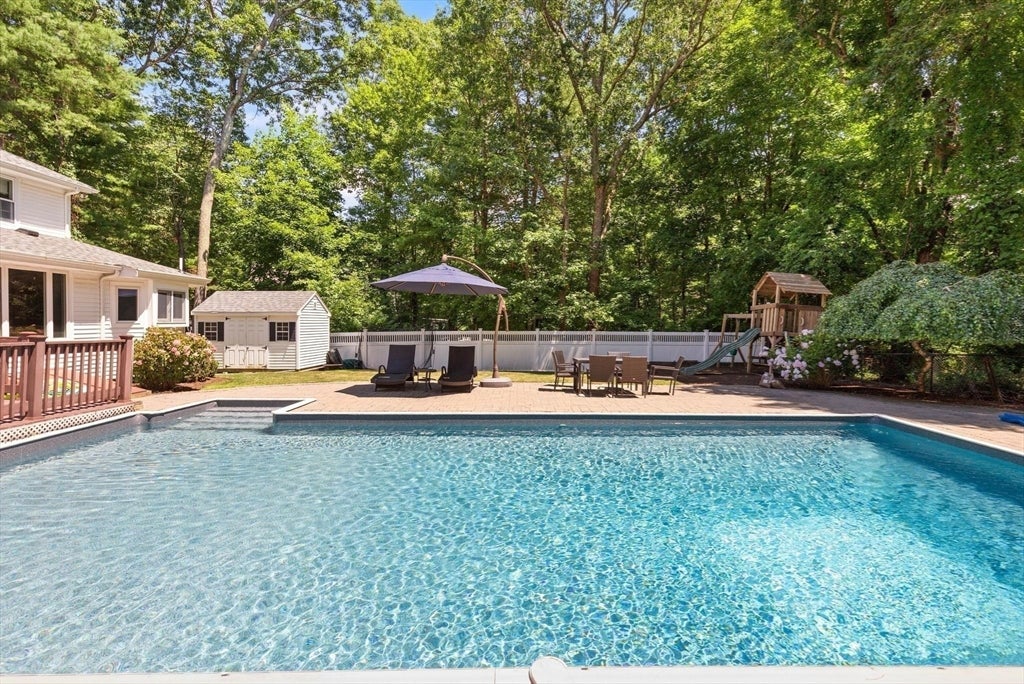 14 Mallard Dr, Sharon, MA Photo #7