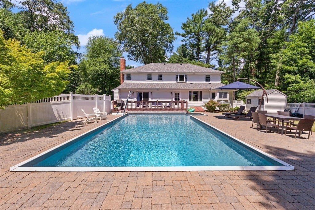 14 Mallard Dr, Sharon, MA Photo #4