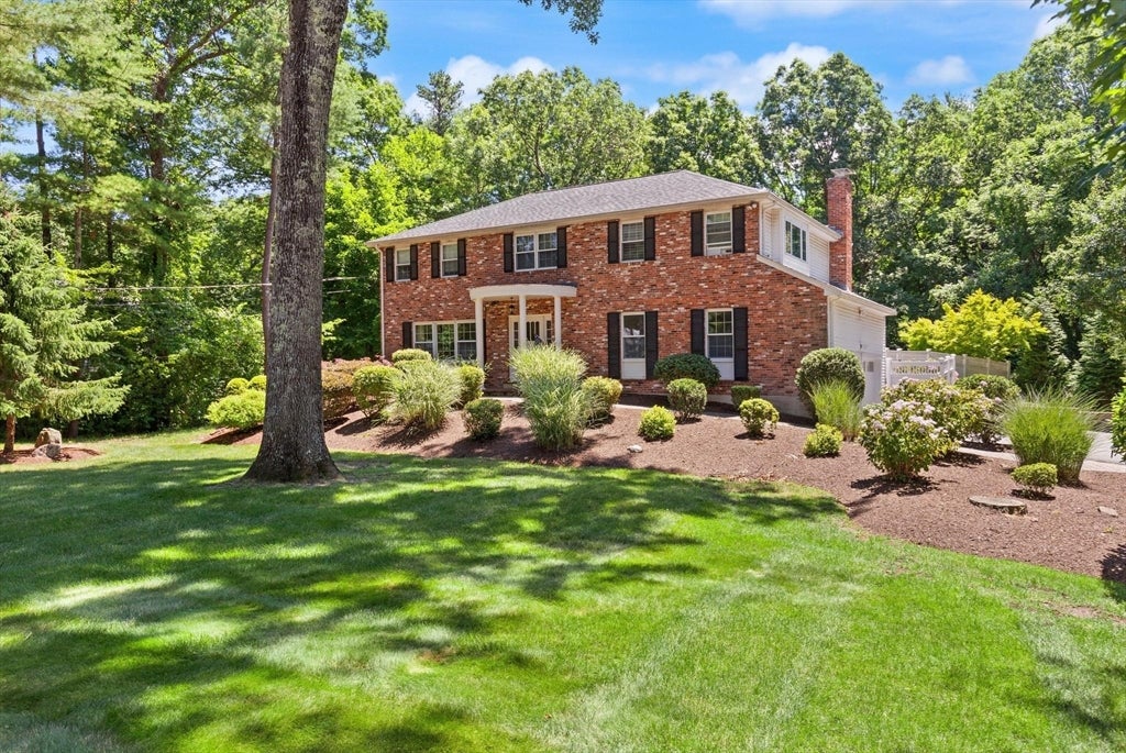 14 Mallard Dr, Sharon, MA Photo #2