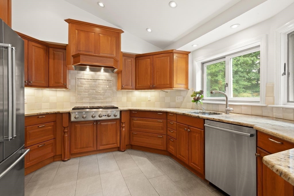 14 Mallard Dr, Sharon, MA Photo #25