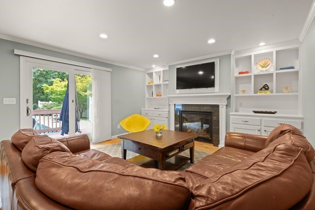 14 Mallard Dr, Sharon, MA Photo #17