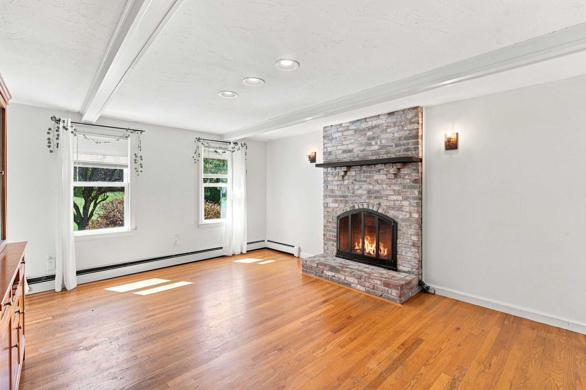 25 West St, Foxboro, MA, 25 West St, Foxboro, MA Photo #4