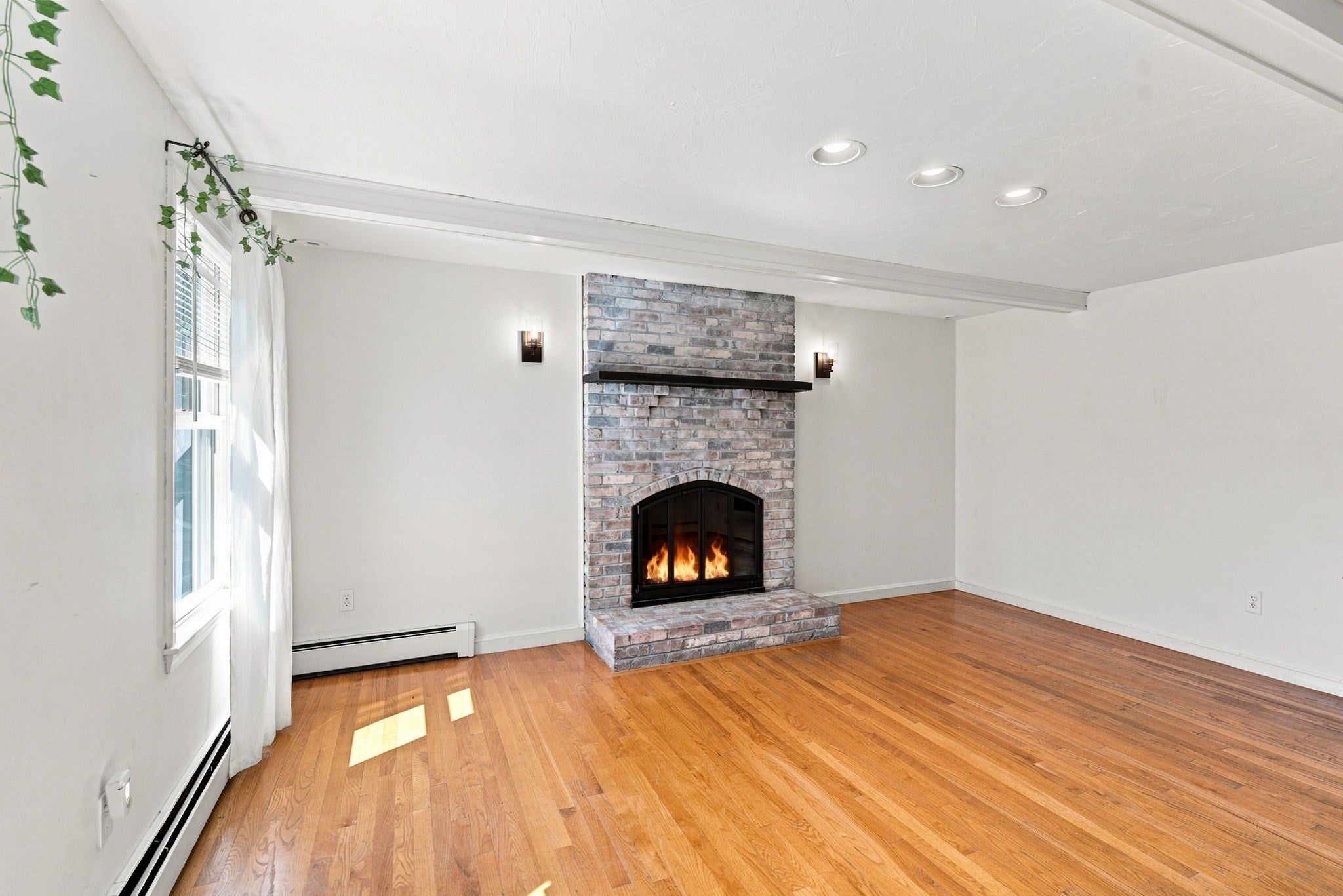 25 West St, Foxboro, MA, 25 West St, Foxboro, MA Photo #5