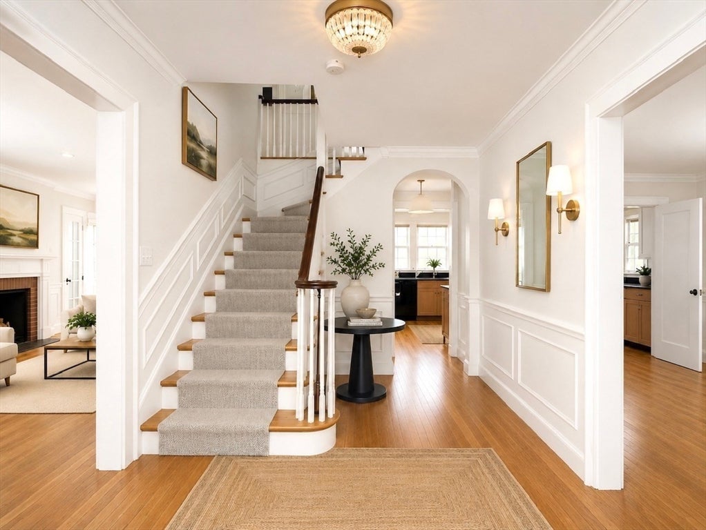 23 Benton Rd