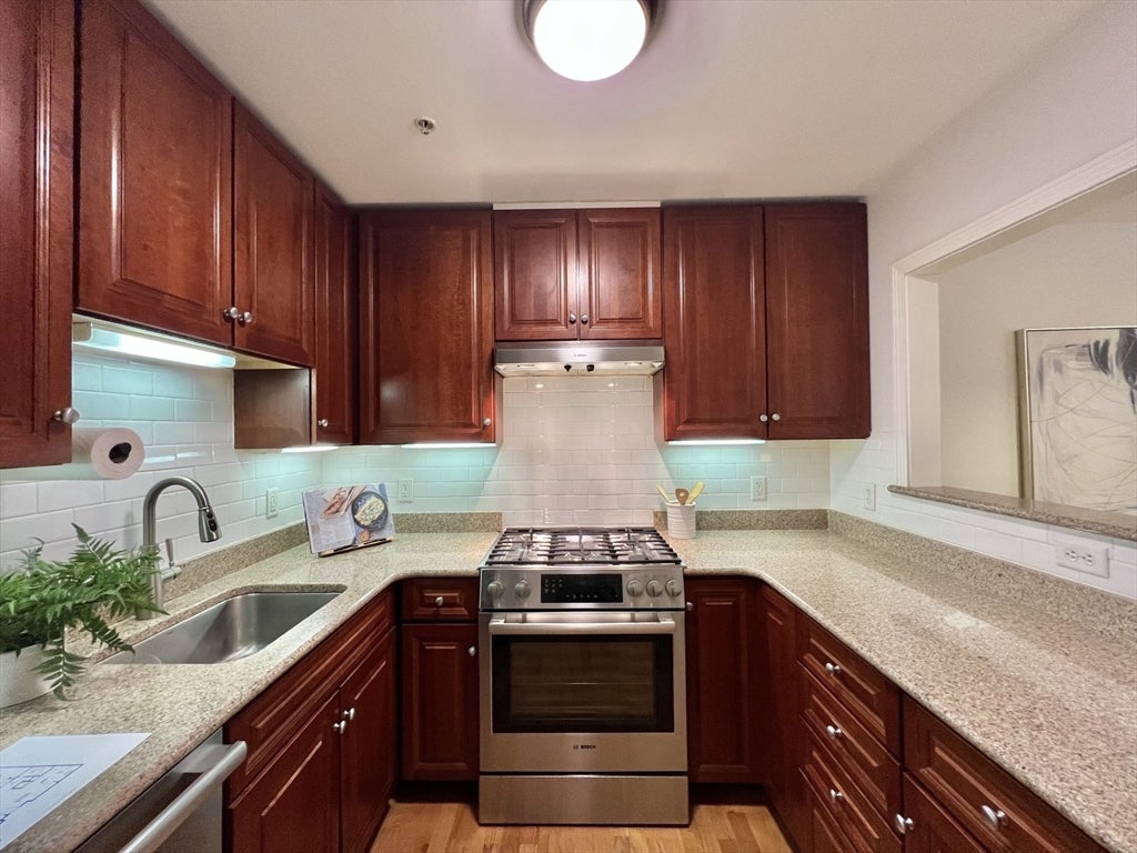 Photo of 318 Rindge Ave, Cambridge, MA