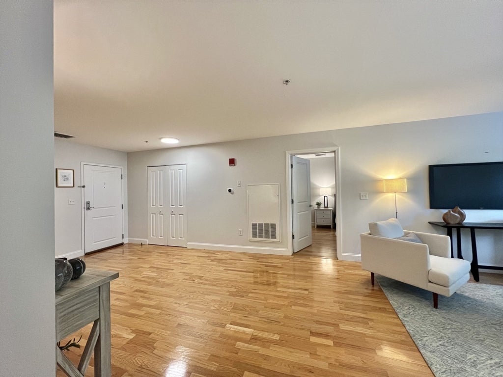 318 Rindge Ave #103, Cambridge, MA, 318 Rindge Ave #103, Cambridge, MA Photo #6