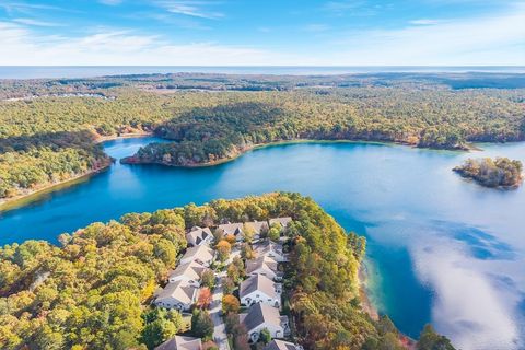 25 Great Pointe Plymouth MA 02360