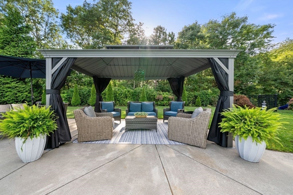 9 Fieldwood Drive, Bourne, MA Photo #14