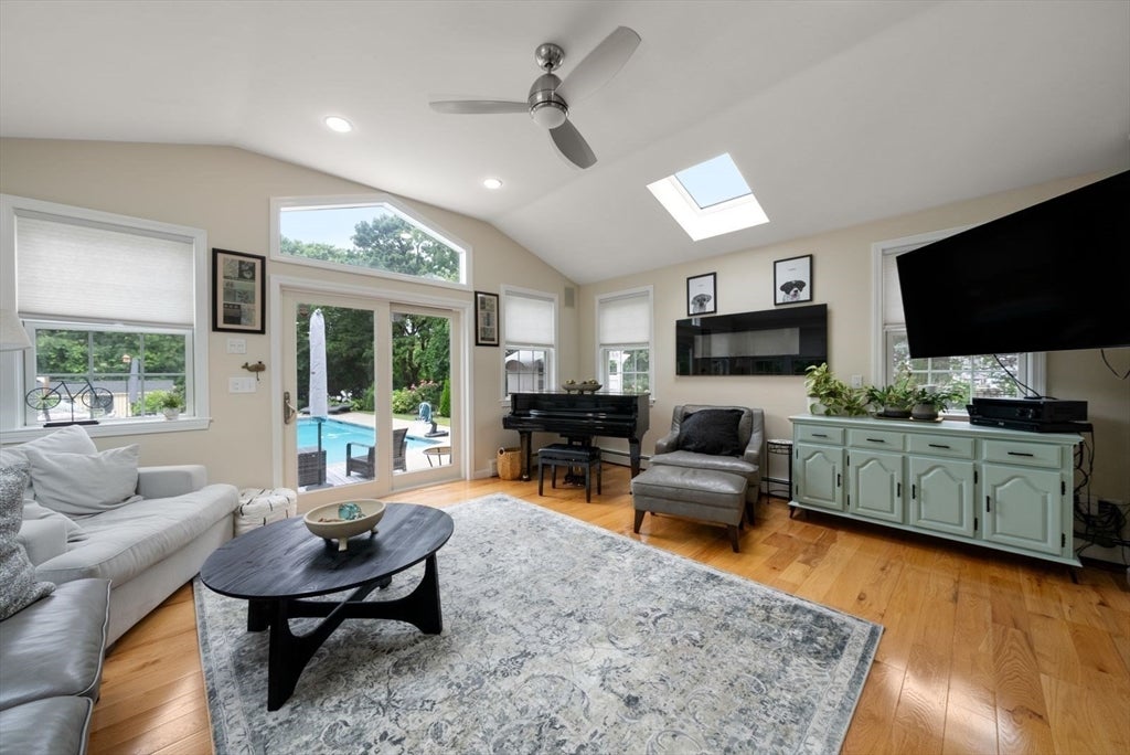 9 Fieldwood Drive, Bourne, MA Photo #24